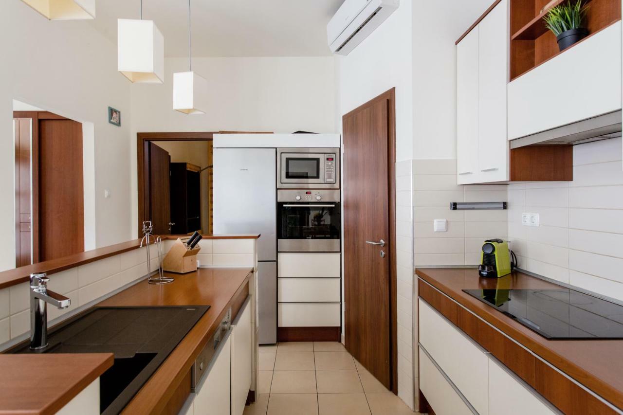 Downtown Delight Near The Basilica Apartment Budapest Ngoại thất bức ảnh